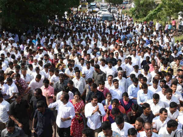 Image result for jagan receiving petetions in padayatra