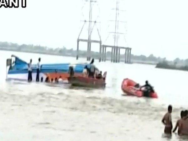 హస్విక మారాం చేయడంతో: