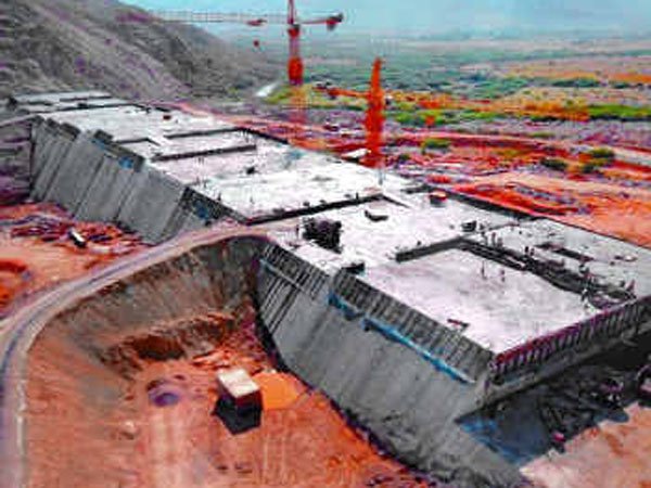 పోలవరం ప్రాజెక్టుకు కేంద్రం కట్టుబడి ఉంది