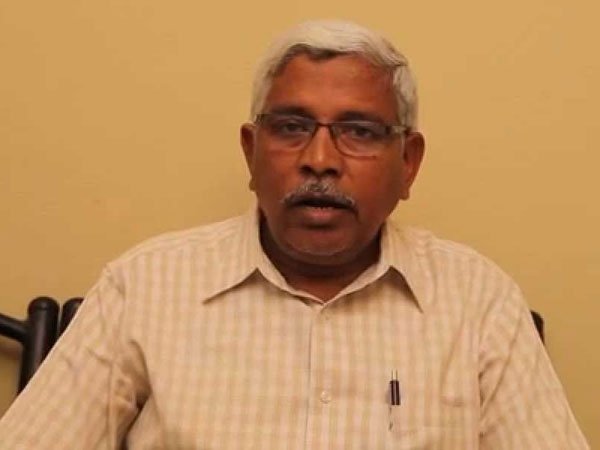 రాజకీయ పార్టీ ఏర్పాటు చేయాలని ఒత్తిడి