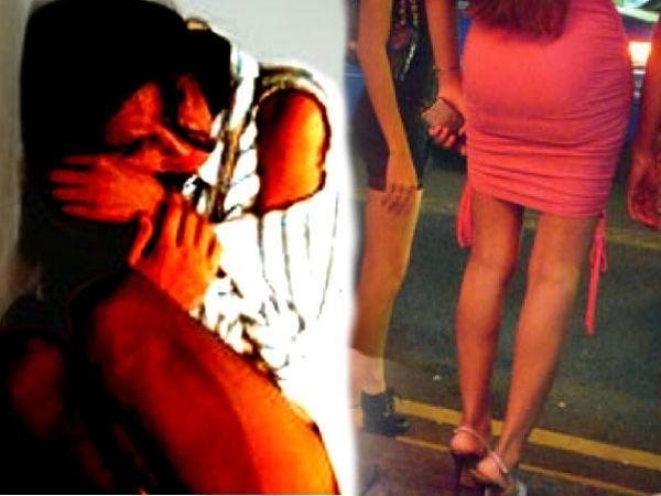 హ్యండ్ బ్యాగ్ కోసం వచ్చి గ్యాంగ్ రేప్