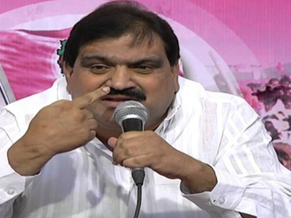 ముఖ్యమైన కాలనీలకు మినీ బస్సులు నడుపుతామన్న మంత్రి మహేందర్ రెడ్డి