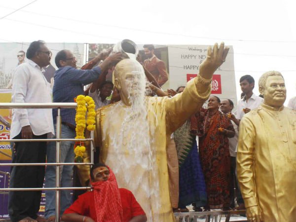 లక్ష్మీపార్వతి అలా చెప్పలేదా