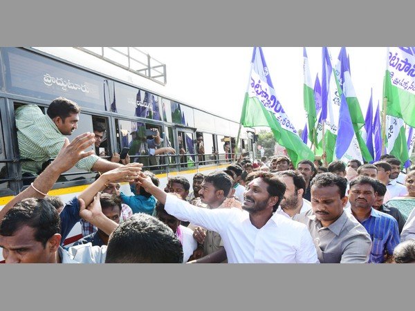 ఉత్సాహం, మరిన్ని మహిళా సదస్సులు