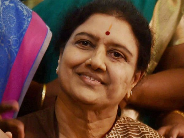 అక్కడ కంపెనీలు, సంస్థలు లేవు