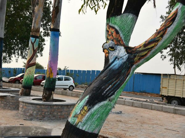 పుష్పాలతో అలంకరణ