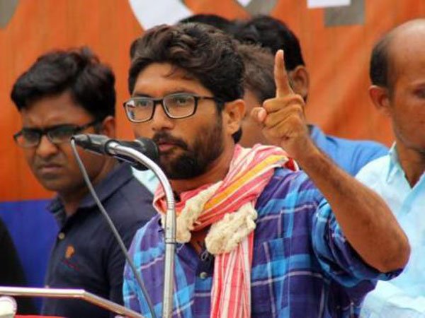 జిగ్నేశ్ తదితరులతో కాంగ్రెస్ పార్టీ ఎన్నికల అవగాహన