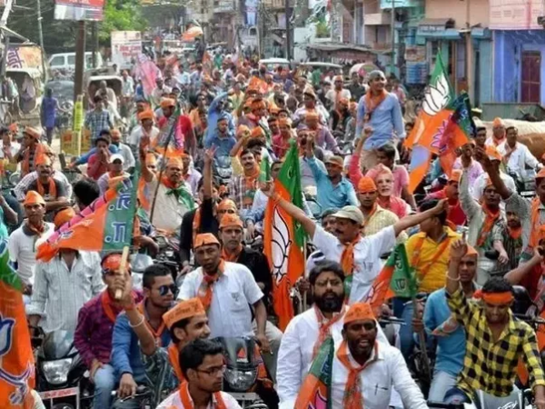 BJP likely to focus on winning over BCs in Gujarat polls BJP likely to focus on winning over BCs in Gujarat polls