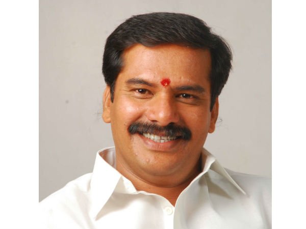 Dasyam Vinay Bhaskar weeps in Siddipet Dasyam Vinay Bhaskar weeps in Siddipet