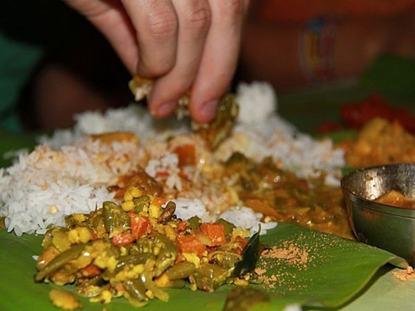 Vedic Wisdom behind eating with your hands Vedic Wisdom behind eating with your hands