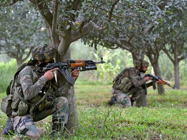 J&K: Three terrorists killed during encounter with security forces in Pulwama J&K: Three terrorists killed during encounter with security forces in Pulwama