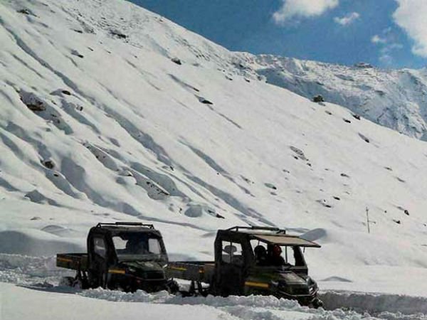 BRO builds world's highest motorable road in Ladakh BRO builds world's highest motorable road in Ladakh