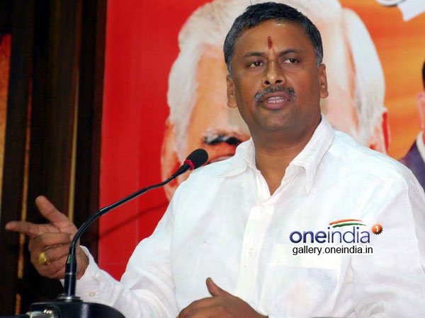 MLA NVSS prabhakar speaks in support of Cab drivers MLA NVSS prabhakar speaks in support of Cab drivers