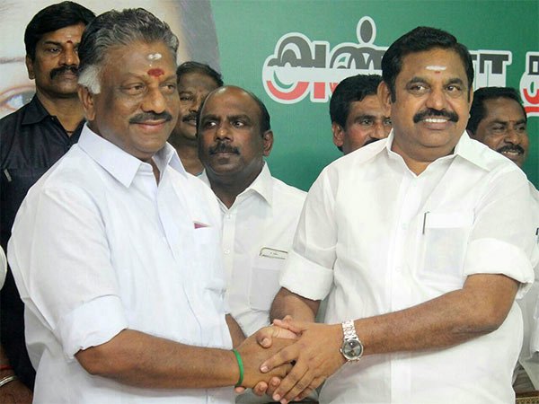 Sasikala, TVV Dinakaran move Madras HC against their removal form AIADMK Sasikala, TVV Dinakaran move Madras HC against their removal form AIADMK