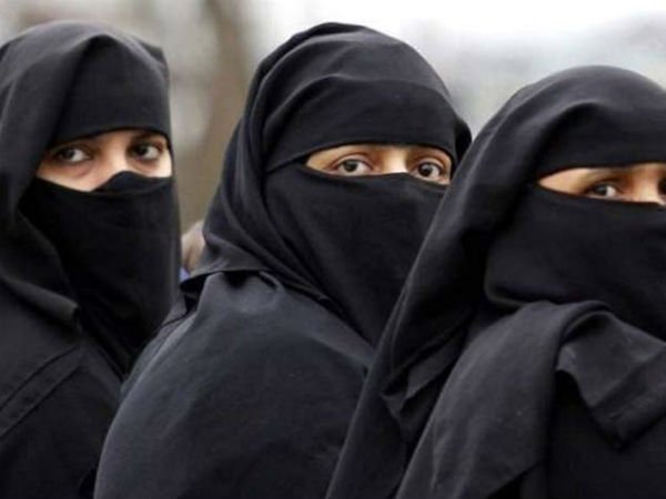 Centre mulls introducing Bill in winter session of Parliament to end triple talaq Centre mulls introducing Bill in winter session of Parliament to end triple talaq