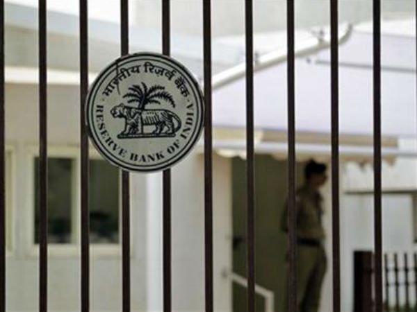 ఒక్క రూపాయి నోటు ఇంగ్లాండ్లో ప్రింట్