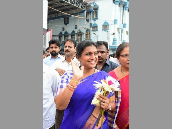 నేను అడిగిన వారందరికీ ఇవ్వలేదని ఆగ్రహం