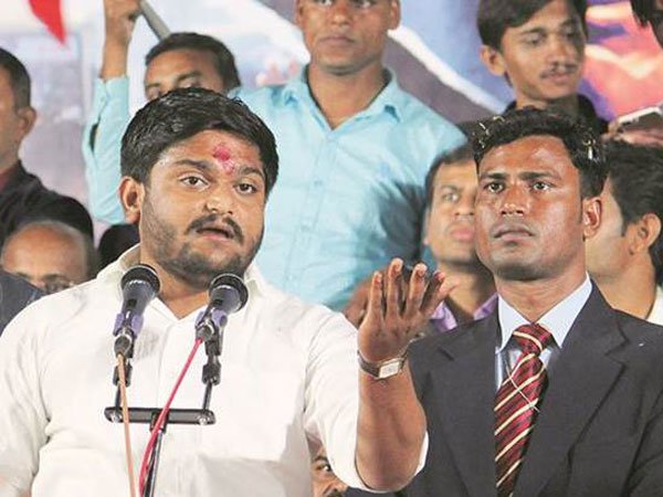 ఆరు సెగ్మెంట్ల మీదుగా రోడ్ షో ఇలా