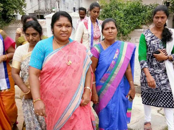 కాకినాడ ఫలితాలతోనే వైసీపీలో గుబులు