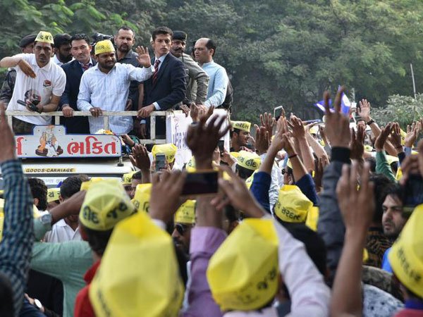 సూరత్ నగరంలోని 12 అసెంబ్లీ స్థానాల్లో పాటిదార్లు కీలకం