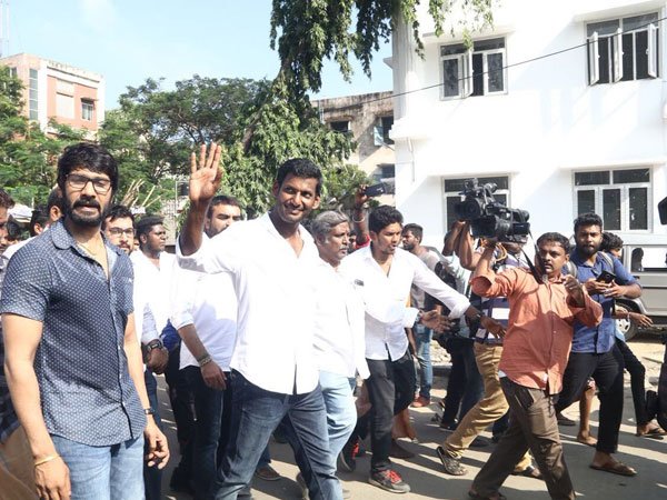 వ్యతిరేక వర్గం