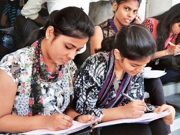 నిబంధనలు బేఖాతరు: