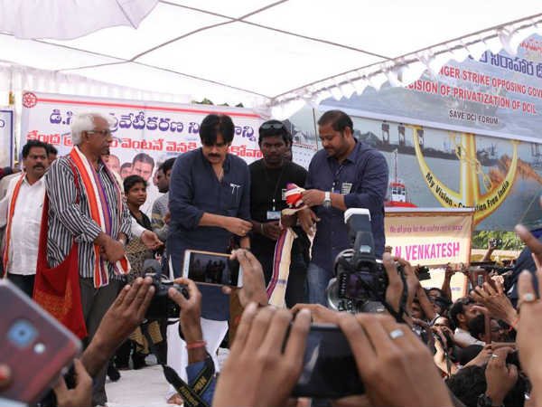 సత్యాగ్రహి కథ రాసుకున్నా