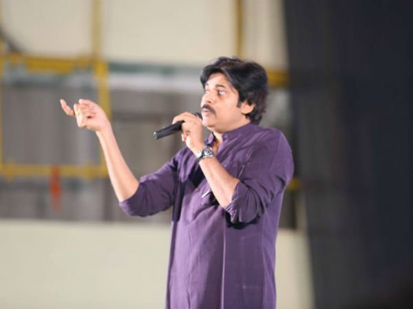 హోదాపై మాట్లాడేందుకు నేను చిన్నవాడిని