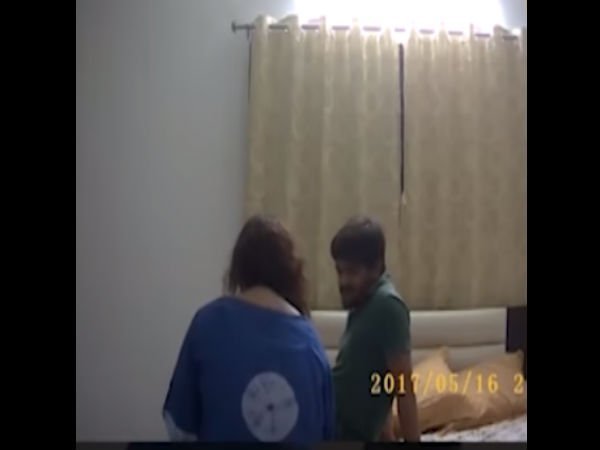 మహిళా కమిషన్ కేసు !