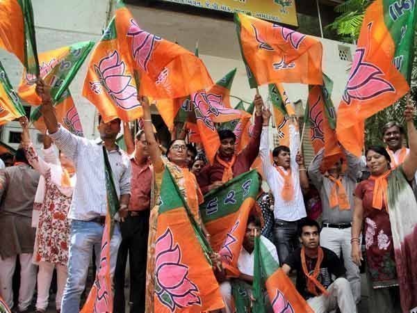 ఇద్దరిపై హత్య కేసులు