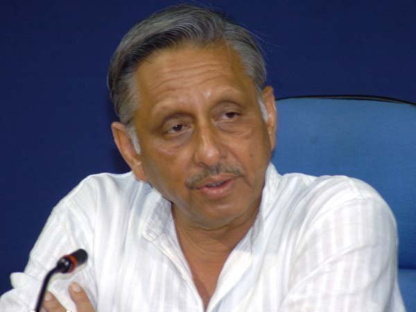 తోటి కాంగ్రెసు నేతను కూడా వదల్లేదు
