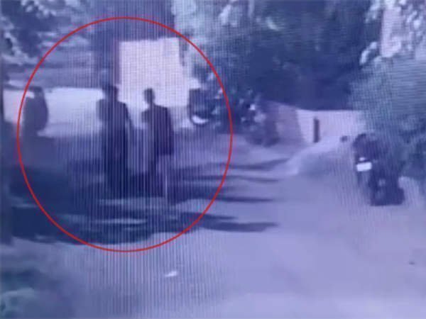 పగటివేళ రెక్కీ:
