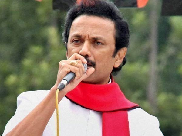 ఆర్కె నగర్పై కుట్ర చేస్తున్నారని...