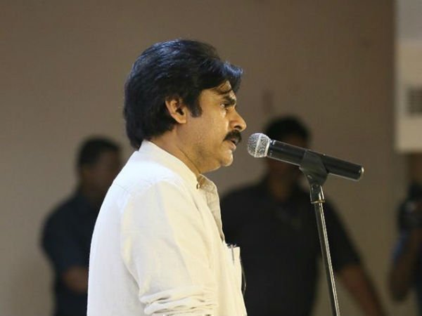 అభిమానులను గట్టిగా హెచ్చరించిన పవన్