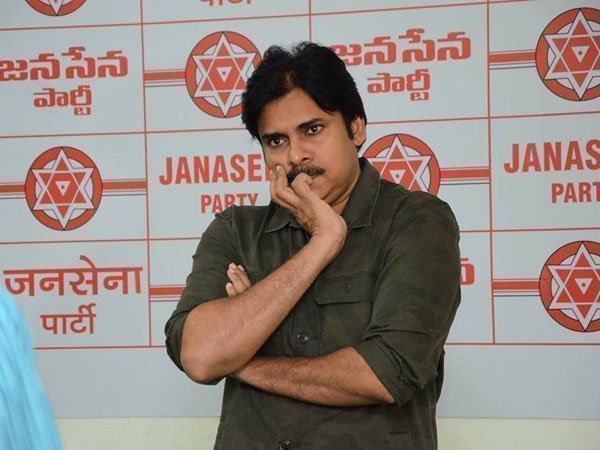 ఝాన్సీలక్ష్మీబాయి లాంటి వారు వస్తారు