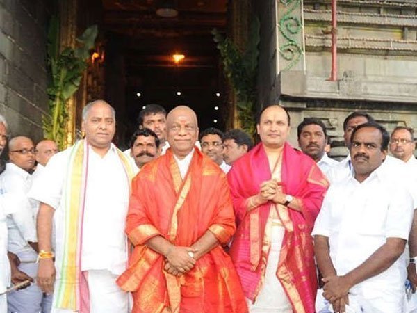 అన్నాడీఎంకేతో శేఖర్ రెడ్డికి లింక్!