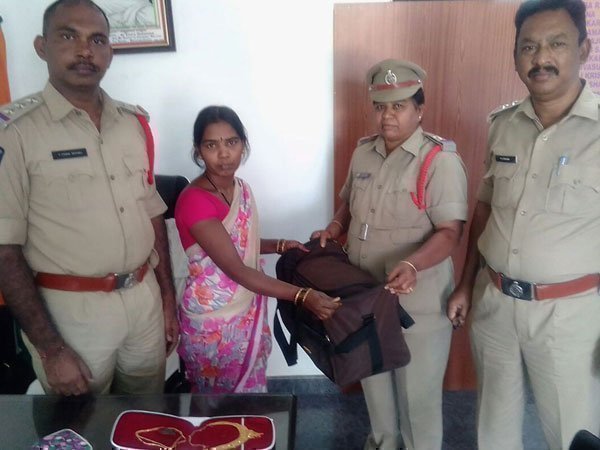 పోలీసులకు కృతజ్ఞతలు...