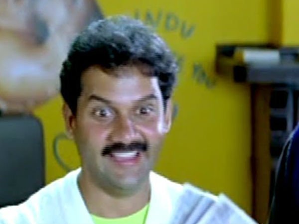.వనితారెడ్డిపై రెండు కేసులు