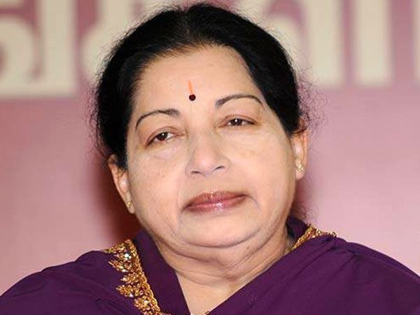 మేనకోడలు దీపా హాజరు