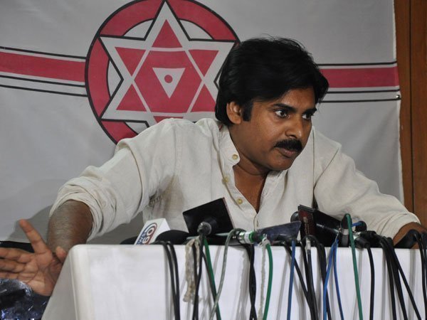పవన్ను బెదిరించిన వెంకట్రెడ్డి అరెస్ట్