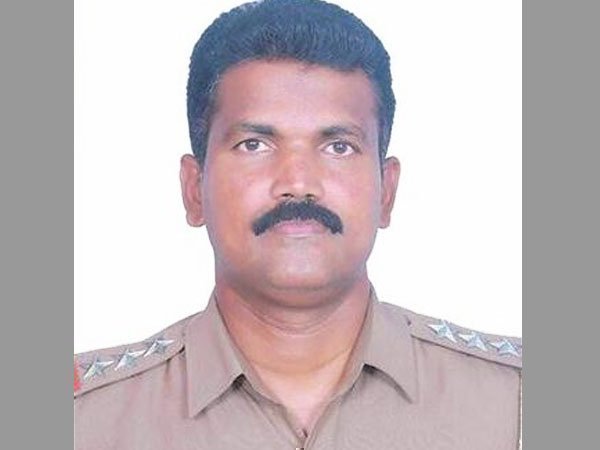 దోపిడీ దొంగల పని ?