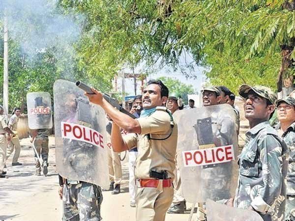పాత ఆదిలాబాద్ జిల్లాలో తాత్కాలికంగా సద్దుమణిగిన ఘర్షణలు