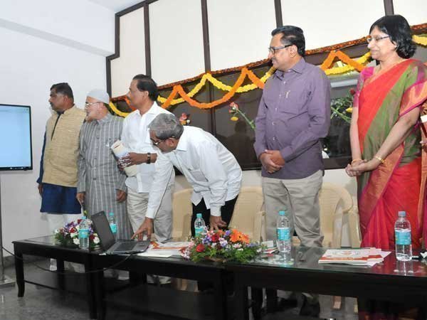 200 ల్యాబ్ టెక్నీషియన్ పోస్టుల భర్తీ