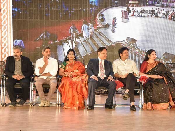 కేసీఆర్ కారణజన్ముడు: బ్రహ్మానందం