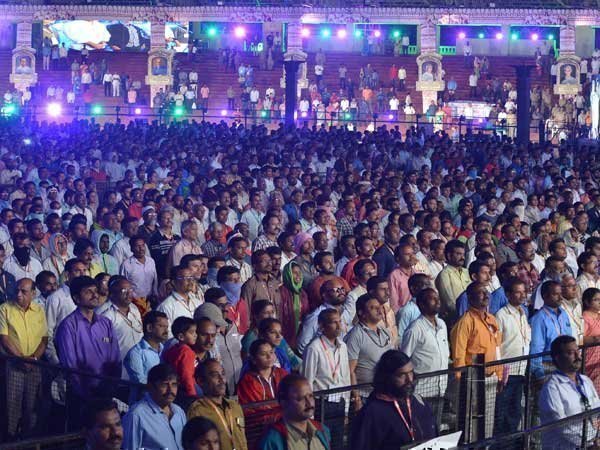 సీఎం పద్యాలు ఆనందాన్నిచ్చాయి: కోట శ్రీనివాసరావు