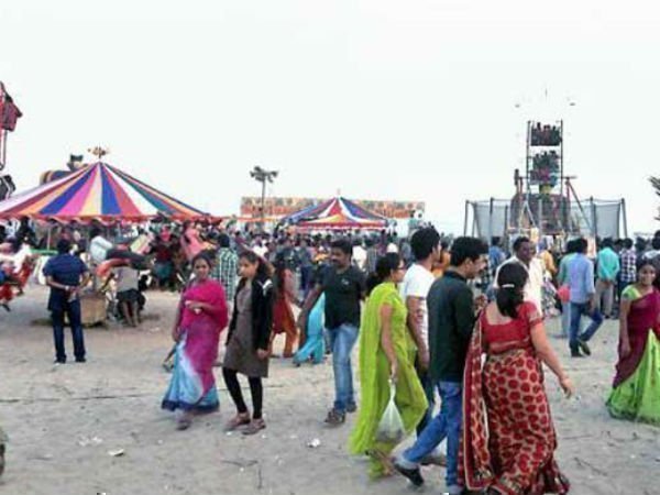 ఆకట్టుకుంటున్న ఫెస్టివల్.. ఎమ్మెల్యే బైకాట్