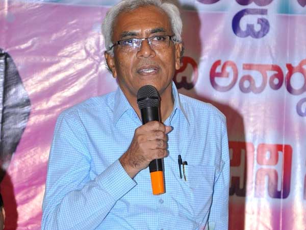 సొరకాయ సభలా, ఆనగపు కాయ సభలా...