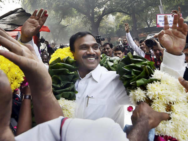 రిస్క్ చేసిన రాజా, చందోలియాలు