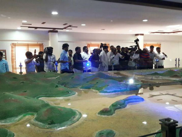 ఆ తర్వాత వైసిపి నేతలు వచ్చారు...