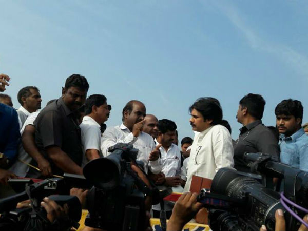 పవన్ ఇలా చేశారు...